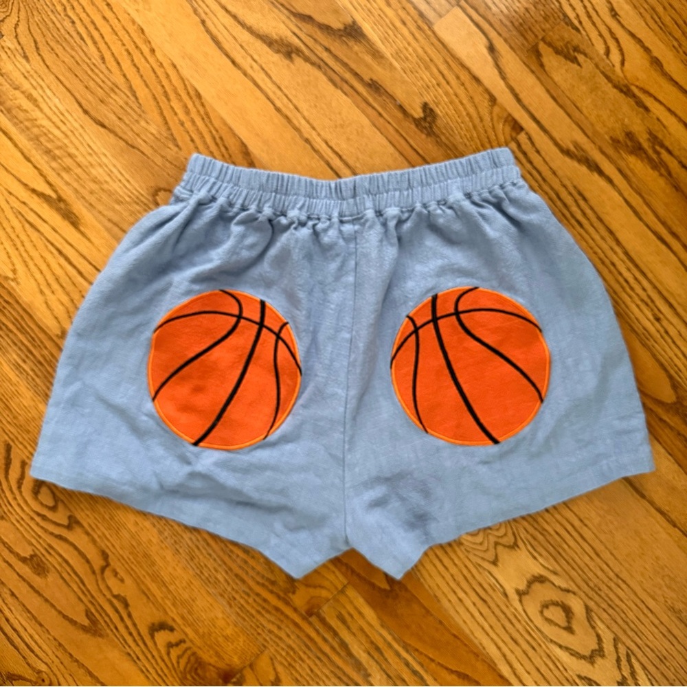 NWOT Fashion Brand Company Basketball buns linen shorts